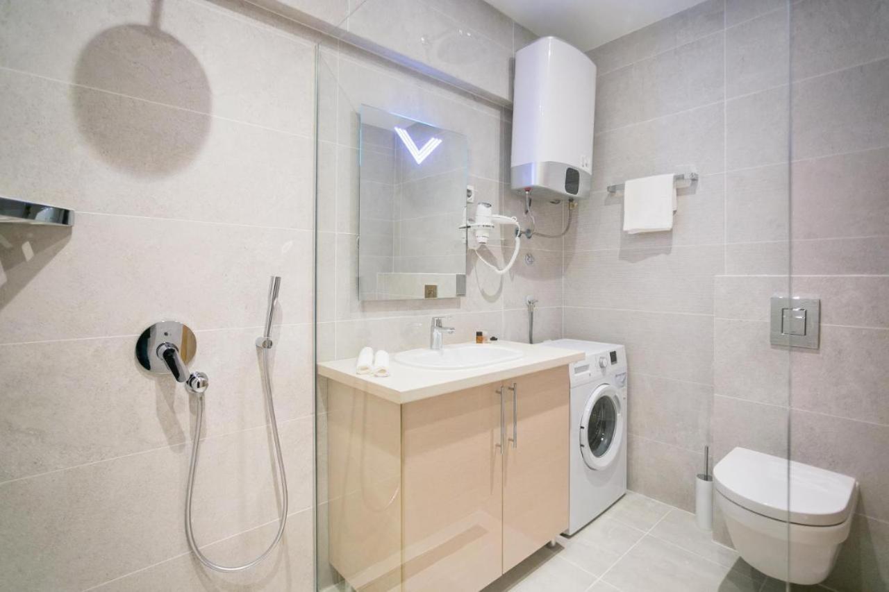 Apartments Lux بودفا المظهر الخارجي الصورة