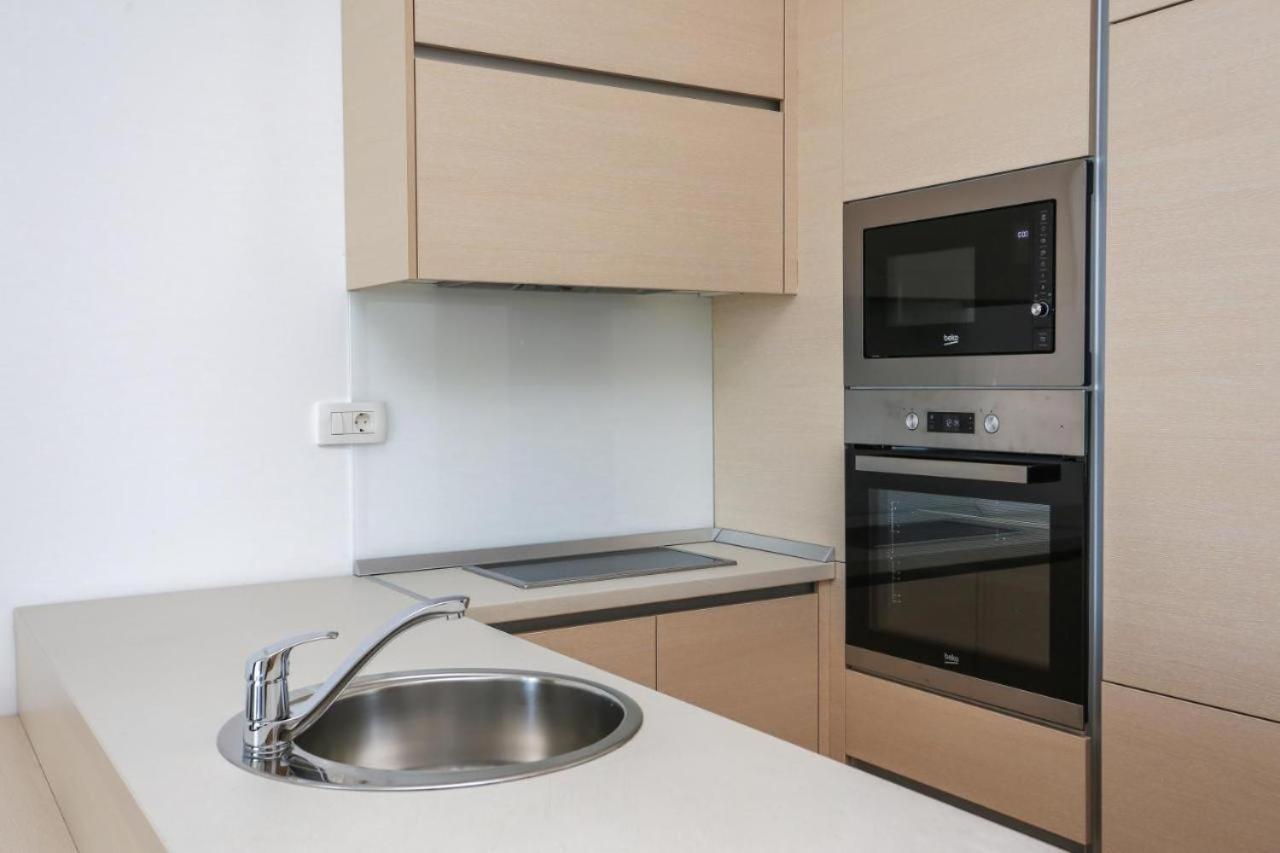 Apartments Lux بودفا المظهر الخارجي الصورة
