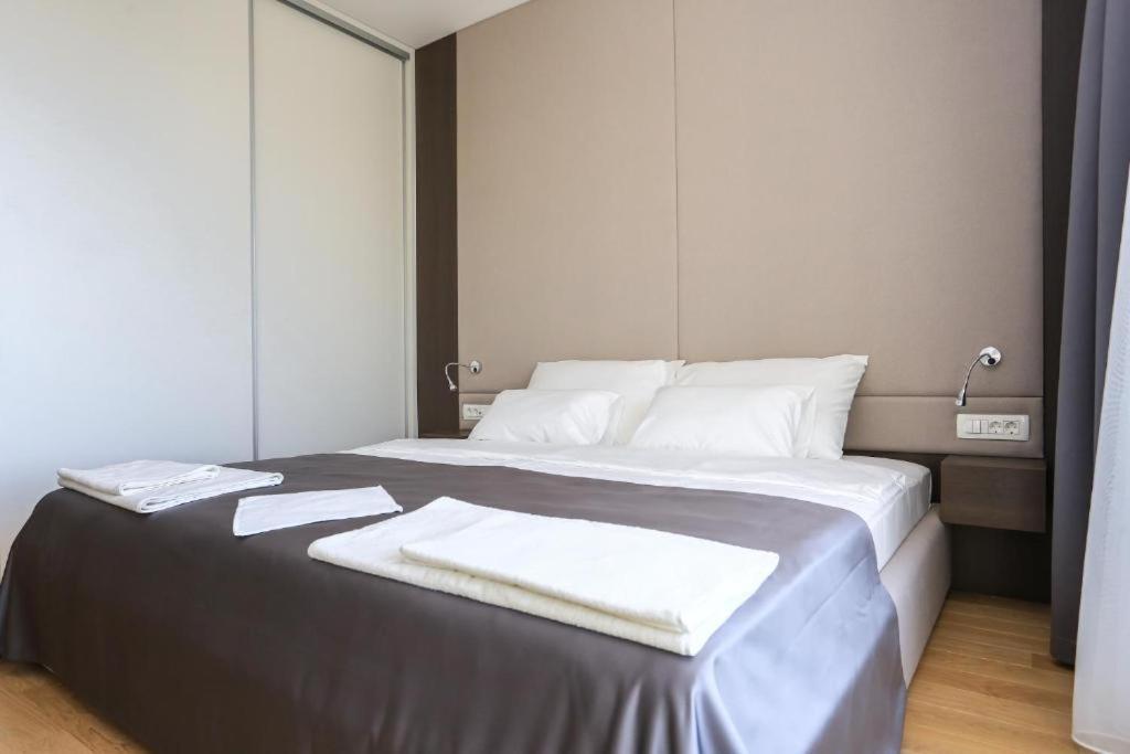Apartments Lux بودفا الغرفة الصورة