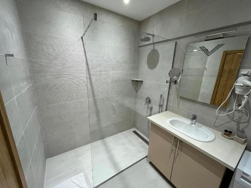 Apartments Lux بودفا الغرفة الصورة
