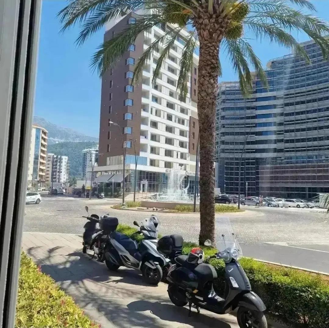 Apartments Lux بودفا المظهر الخارجي الصورة